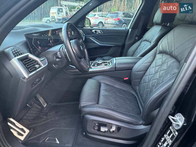 Черный БМВ X7, объемом двигателя 2.99 л и пробегом 57 тыс. км за 115500 $, фото 73 на Automoto.ua