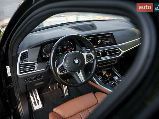 Черный БМВ X7, объемом двигателя 2.99 л и пробегом 100 тыс. км за 82000 $, фото 16 на Automoto.ua