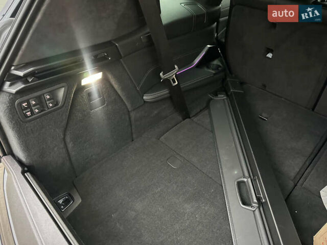 Черный БМВ X7, объемом двигателя 2.99 л и пробегом 41 тыс. км за 89900 $, фото 42 на Automoto.ua