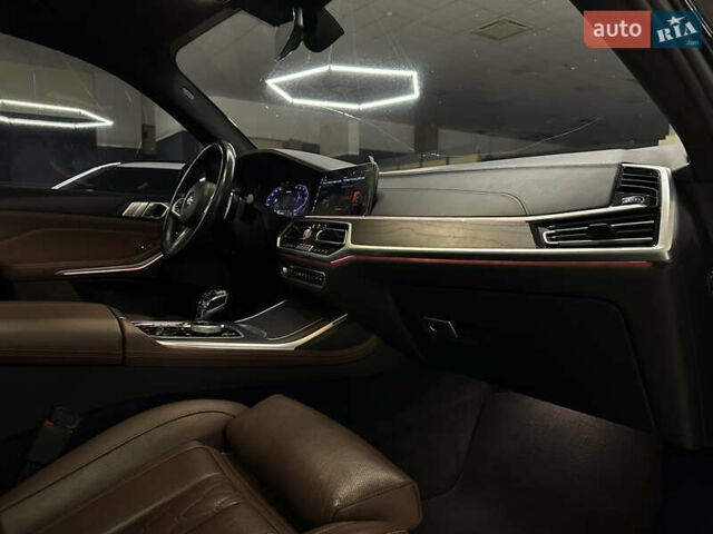 Черный БМВ X7, объемом двигателя 3 л и пробегом 96 тыс. км за 99999 $, фото 36 на Automoto.ua