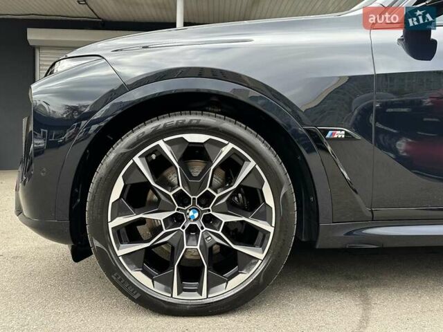 Черный БМВ X7, объемом двигателя 4.4 л и пробегом 40 тыс. км за 140900 $, фото 35 на Automoto.ua