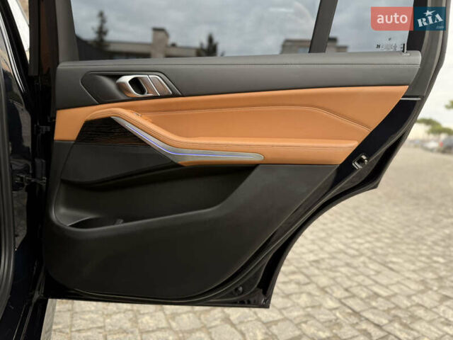 Черный БМВ X7, объемом двигателя 2.99 л и пробегом 117 тыс. км за 103900 $, фото 69 на Automoto.ua