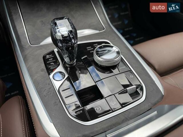 Черный БМВ X7, объемом двигателя 3 л и пробегом 29 тыс. км за 99900 $, фото 31 на Automoto.ua