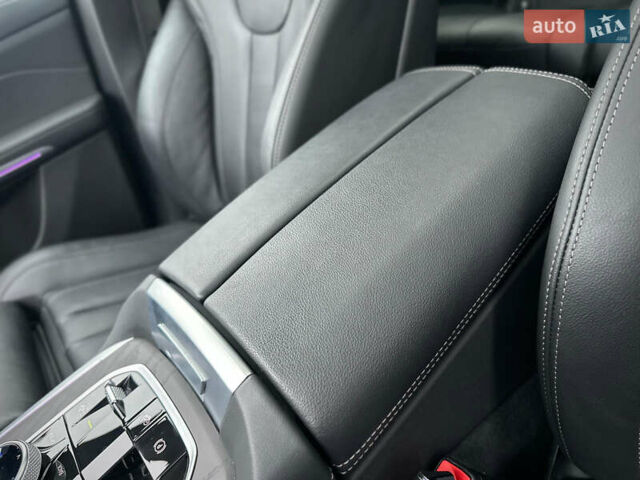 Черный БМВ X7, объемом двигателя 2.99 л и пробегом 41 тыс. км за 89900 $, фото 55 на Automoto.ua