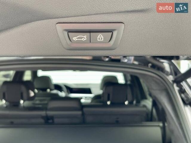 Черный БМВ X7, объемом двигателя 2.99 л и пробегом 29 тыс. км за 106500 $, фото 40 на Automoto.ua