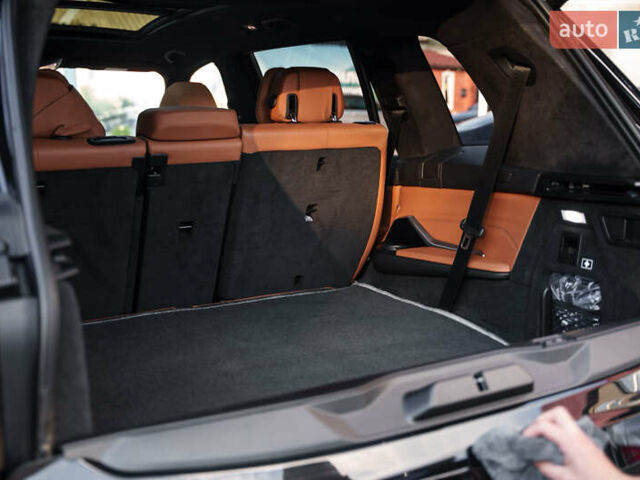 Черный БМВ X7, объемом двигателя 2.99 л и пробегом 100 тыс. км за 82000 $, фото 33 на Automoto.ua