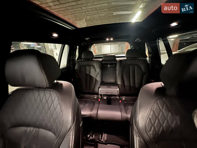 Черный БМВ X7, объемом двигателя 4.39 л и пробегом 70 тыс. км за 95000 $, фото 20 на Automoto.ua
