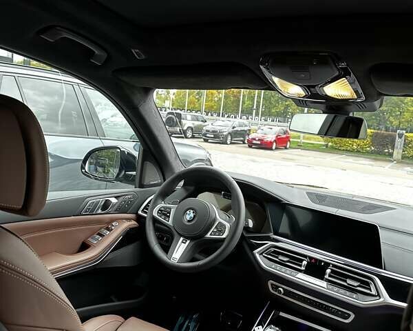 Черный БМВ X7, объемом двигателя 4.39 л и пробегом 98 тыс. км за 133000 $, фото 10 на Automoto.ua