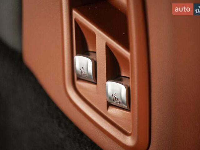 Черный БМВ X7, объемом двигателя 3 л и пробегом 65 тыс. км за 79900 $, фото 65 на Automoto.ua