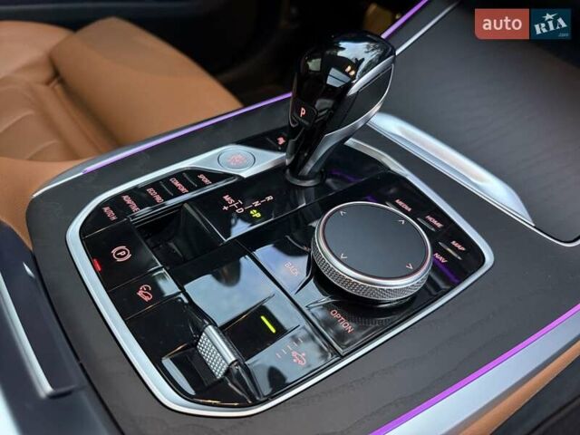 Черный БМВ X7, объемом двигателя 3 л и пробегом 88 тыс. км за 69999 $, фото 28 на Automoto.ua