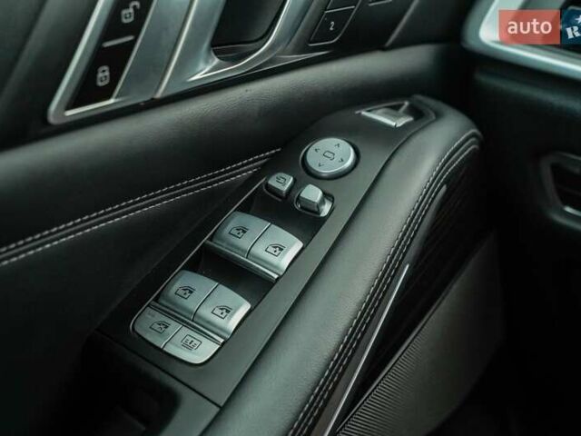 Черный БМВ X7, объемом двигателя 3 л и пробегом 67 тыс. км за 99500 $, фото 26 на Automoto.ua