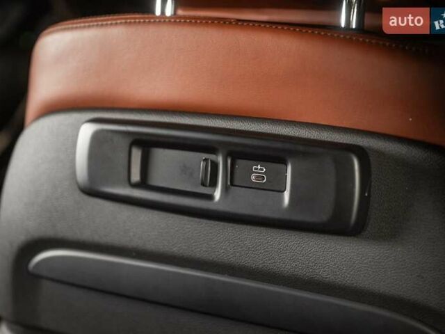 Черный БМВ X7, объемом двигателя 3 л и пробегом 65 тыс. км за 79900 $, фото 64 на Automoto.ua