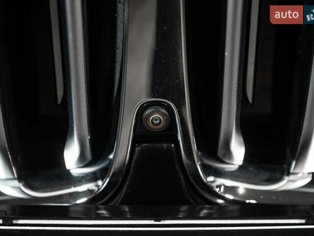 Черный БМВ X7, объемом двигателя 3 л и пробегом 65 тыс. км за 79900 $, фото 86 на Automoto.ua