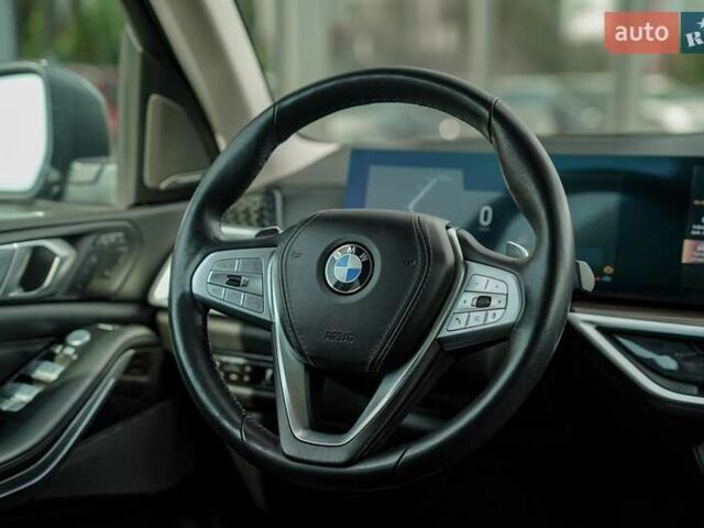 Черный БМВ X7, объемом двигателя 3 л и пробегом 67 тыс. км за 99500 $, фото 32 на Automoto.ua