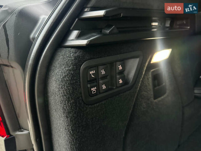 Черный БМВ X7, объемом двигателя 2.99 л и пробегом 41 тыс. км за 89900 $, фото 38 на Automoto.ua