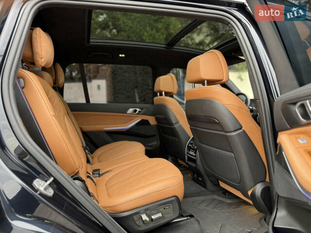 Черный БМВ X7, объемом двигателя 2.99 л и пробегом 117 тыс. км за 103900 $, фото 72 на Automoto.ua