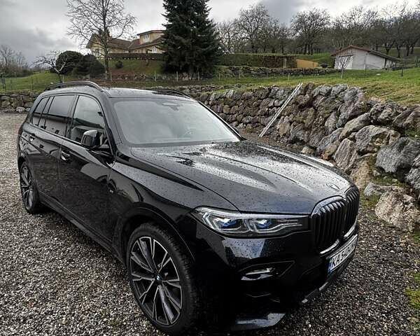 Черный БМВ X7, объемом двигателя 4.39 л и пробегом 98 тыс. км за 133000 $, фото 2 на Automoto.ua