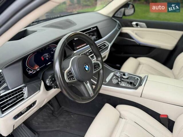 Черный БМВ X7, объемом двигателя 3 л и пробегом 33 тыс. км за 77000 $, фото 18 на Automoto.ua