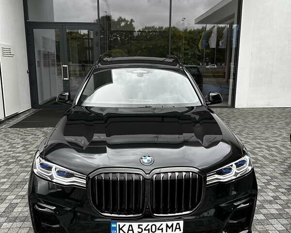 Черный БМВ X7, объемом двигателя 4.39 л и пробегом 98 тыс. км за 133000 $, фото 9 на Automoto.ua