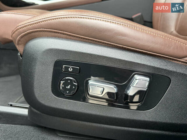 Черный БМВ X7, объемом двигателя 2.99 л и пробегом 90 тыс. км за 108000 $, фото 40 на Automoto.ua