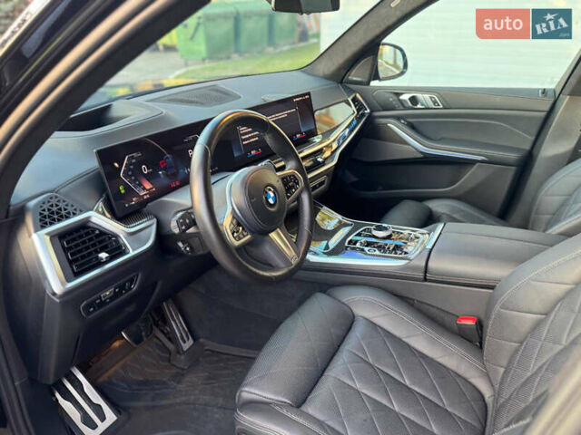 Черный БМВ X7, объемом двигателя 2.99 л и пробегом 57 тыс. км за 115500 $, фото 53 на Automoto.ua
