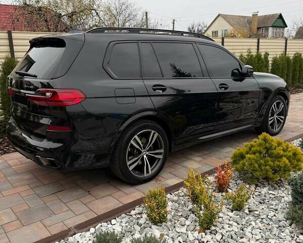 Черный БМВ X7, объемом двигателя 3 л и пробегом 33 тыс. км за 77000 $, фото 6 на Automoto.ua