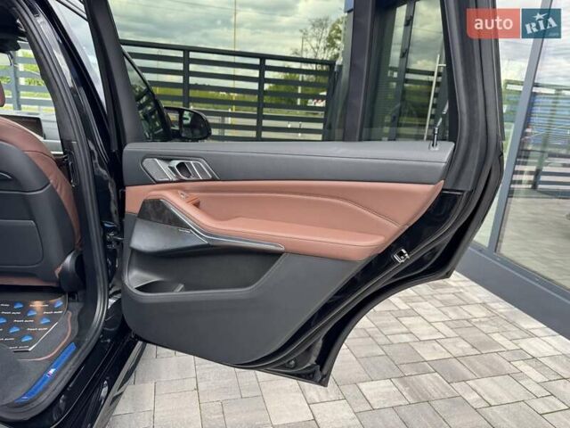 Черный БМВ X7, объемом двигателя 3 л и пробегом 29 тыс. км за 99900 $, фото 44 на Automoto.ua