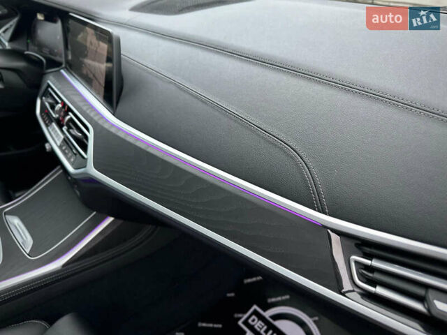 Черный БМВ X7, объемом двигателя 2.99 л и пробегом 41 тыс. км за 89900 $, фото 75 на Automoto.ua