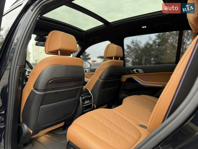 Черный БМВ X7, объемом двигателя 2.99 л и пробегом 117 тыс. км за 103900 $, фото 59 на Automoto.ua