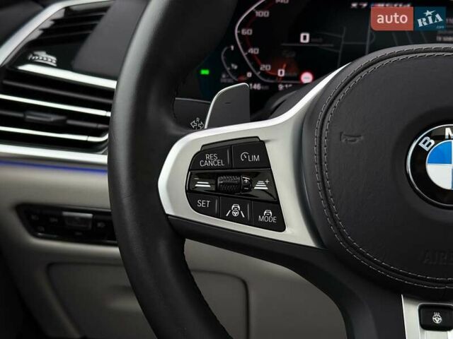 Черный БМВ X7, объемом двигателя 3 л и пробегом 110 тыс. км за 96499 $, фото 64 на Automoto.ua