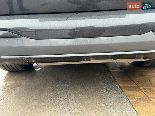 Черный БМВ X7, объемом двигателя 2.99 л и пробегом 110 тыс. км за 80000 $, фото 20 на Automoto.ua