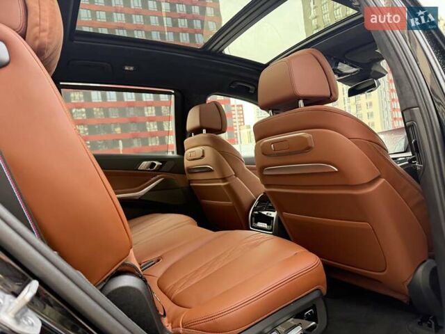 Черный БМВ X7, объемом двигателя 3 л и пробегом 1 тыс. км за 144111 $, фото 10 на Automoto.ua