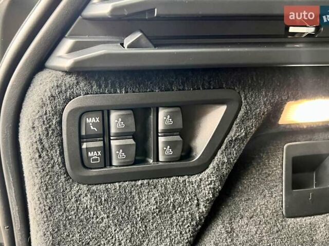 Черный БМВ X7, объемом двигателя 2.99 л и пробегом 33 тыс. км за 129999 $, фото 15 на Automoto.ua