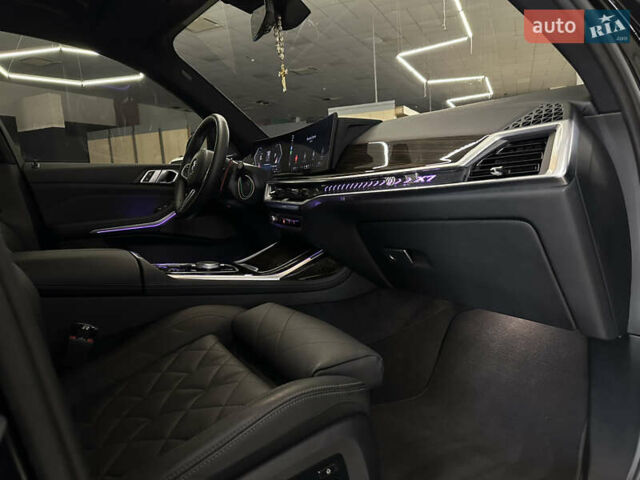 Черный БМВ X7, объемом двигателя 3 л и пробегом 29 тыс. км за 84999 $, фото 24 на Automoto.ua