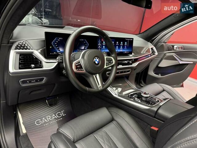 Черный БМВ X7, объемом двигателя 4.4 л и пробегом 61 тыс. км за 140900 $, фото 23 на Automoto.ua