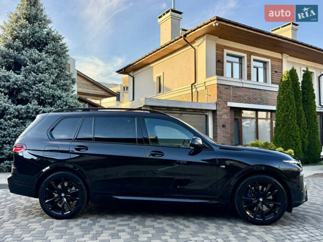 Черный БМВ X7, объемом двигателя 3 л и пробегом 19 тыс. км за 137700 $, фото 2 на Automoto.ua