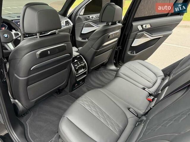 Чорний БМВ X7, об'ємом двигуна 2.99 л та пробігом 38 тис. км за 138900 $, фото 66 на Automoto.ua