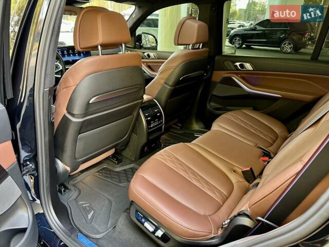 Чорний БМВ X7, об'ємом двигуна 2.99 л та пробігом 35 тис. км за 126000 $, фото 39 на Automoto.ua