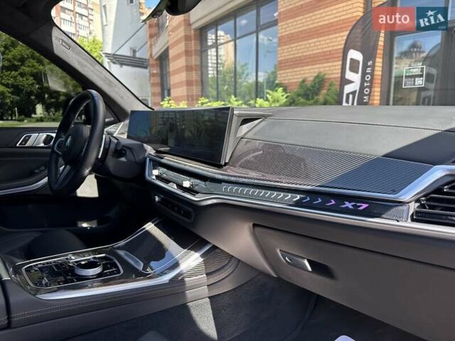 Черный БМВ X7, объемом двигателя 2.99 л и пробегом 33 тыс. км за 140000 $, фото 28 на Automoto.ua