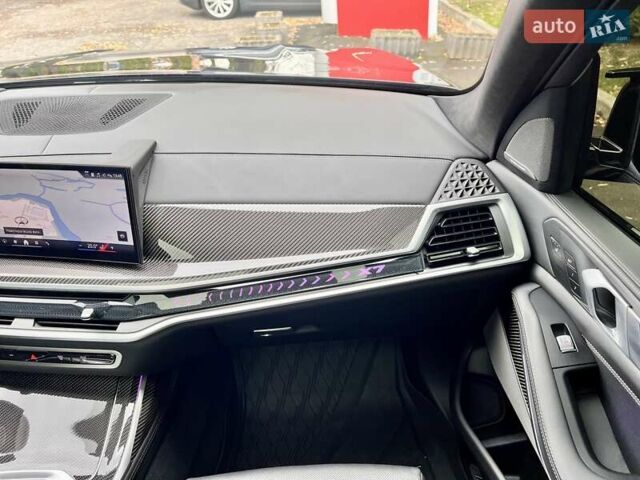 Черный БМВ X7, объемом двигателя 2.99 л и пробегом 33 тыс. км за 129999 $, фото 42 на Automoto.ua