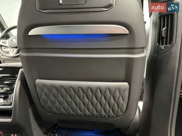 Черный БМВ X7, объемом двигателя 4.39 л и пробегом 25 тыс. км за 155990 $, фото 50 на Automoto.ua