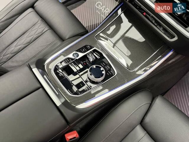 Черный БМВ X7, объемом двигателя 4.4 л и пробегом 61 тыс. км за 137700 $, фото 55 на Automoto.ua