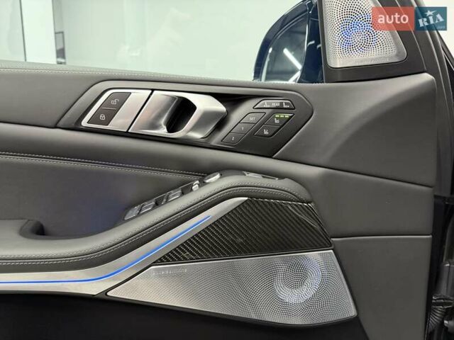 Черный БМВ X7, объемом двигателя 4.39 л и пробегом 25 тыс. км за 155990 $, фото 27 на Automoto.ua