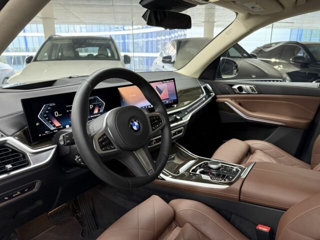 Черный БМВ X7, объемом двигателя 3 л и пробегом 25 тыс. км за 83900 $, фото 17 на Automoto.ua