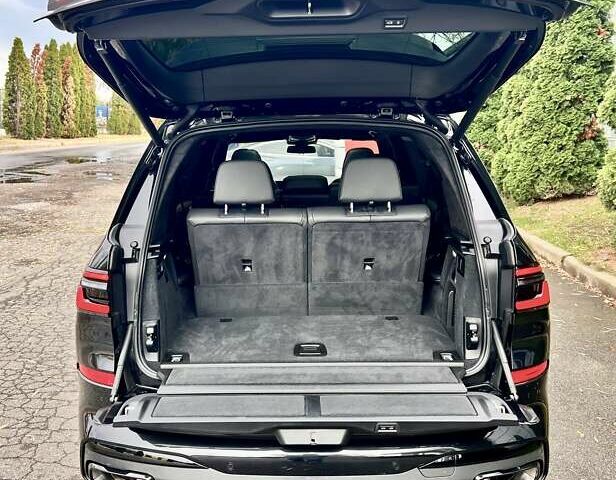 Черный БМВ X7, объемом двигателя 2.99 л и пробегом 33 тыс. км за 129999 $, фото 14 на Automoto.ua