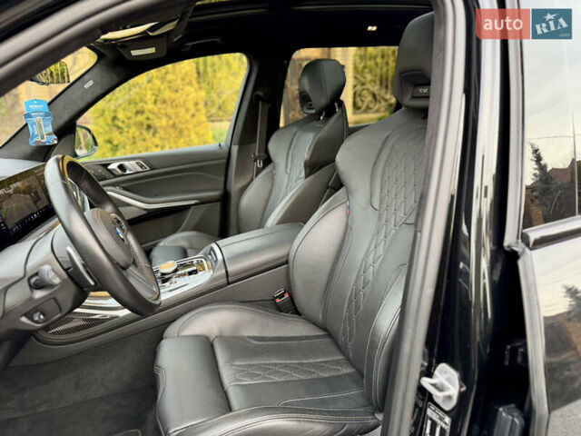 Чорний БМВ X7, об'ємом двигуна 2.99 л та пробігом 61 тис. км за 117000 $, фото 24 на Automoto.ua