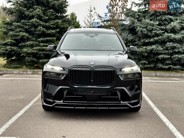 Черный БМВ X7, объемом двигателя 2.99 л и пробегом 10 тыс. км за 145555 $, фото 1 на Automoto.ua