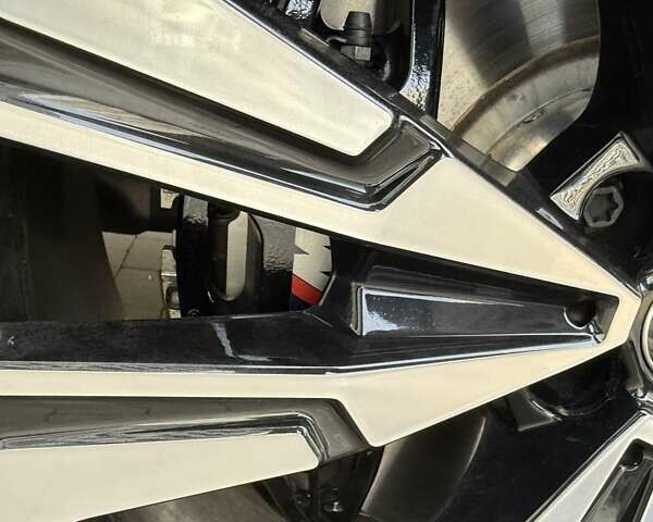 Черный БМВ X7, объемом двигателя 3 л и пробегом 1 тыс. км за 144111 $, фото 18 на Automoto.ua