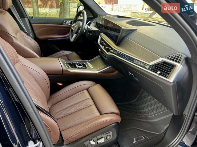 Чорний БМВ X7, об'ємом двигуна 2.99 л та пробігом 35 тис. км за 126000 $, фото 48 на Automoto.ua