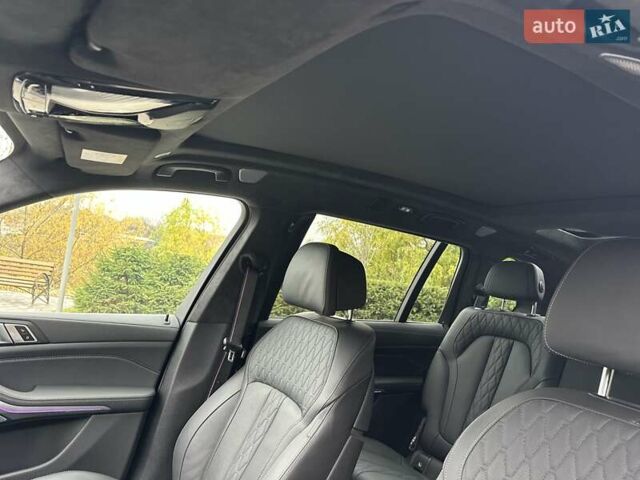Черный БМВ X7, объемом двигателя 2.99 л и пробегом 10 тыс. км за 145555 $, фото 21 на Automoto.ua